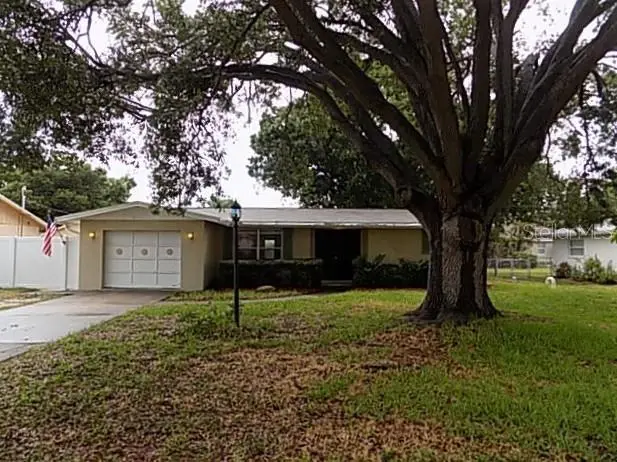 2173 Fiesta Dr, FL