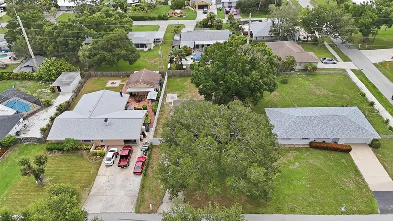 2173 Fiesta Dr, FL