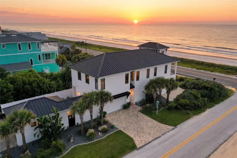 2574 S Ocean Shore Blvd, FL