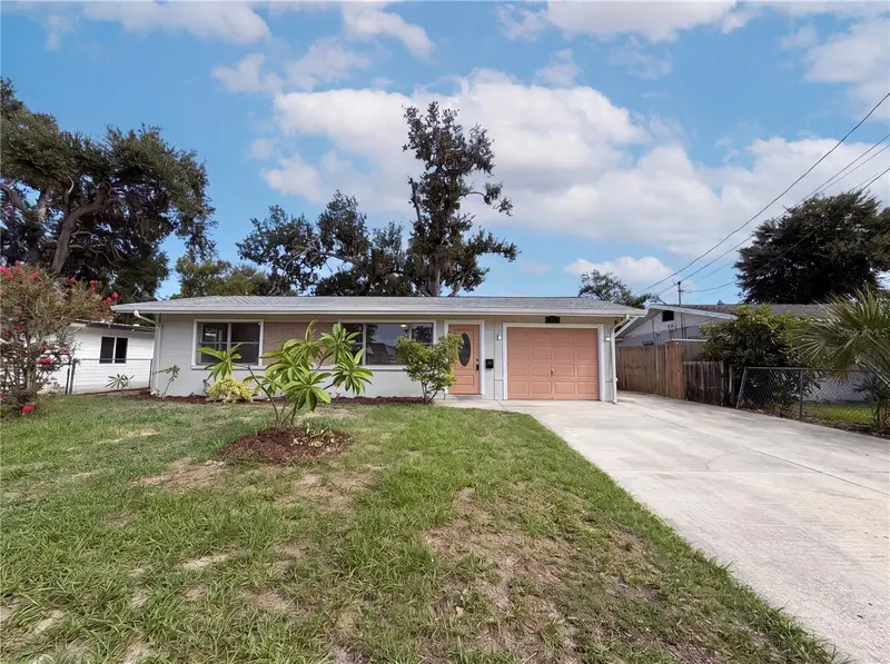 1516 2nd Ave E, FL