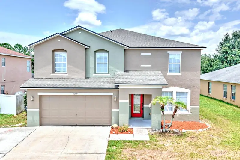 7508 Hunters Greene Cir, FL