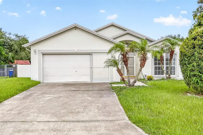 232 Kings Pond Ave, FL