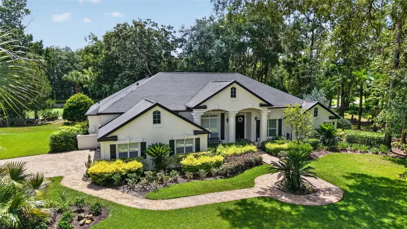7050 Se 12th Cir, FL