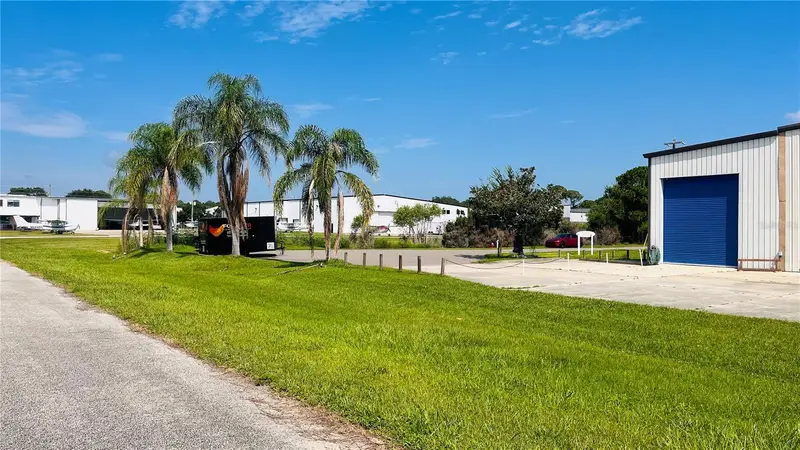 541 Skyway Dr, FL