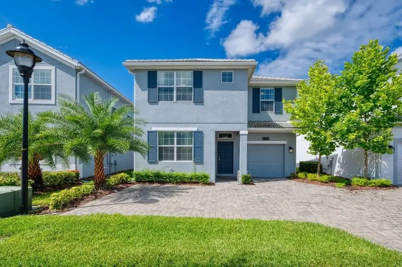 4793 Kings Castle Cir, FL