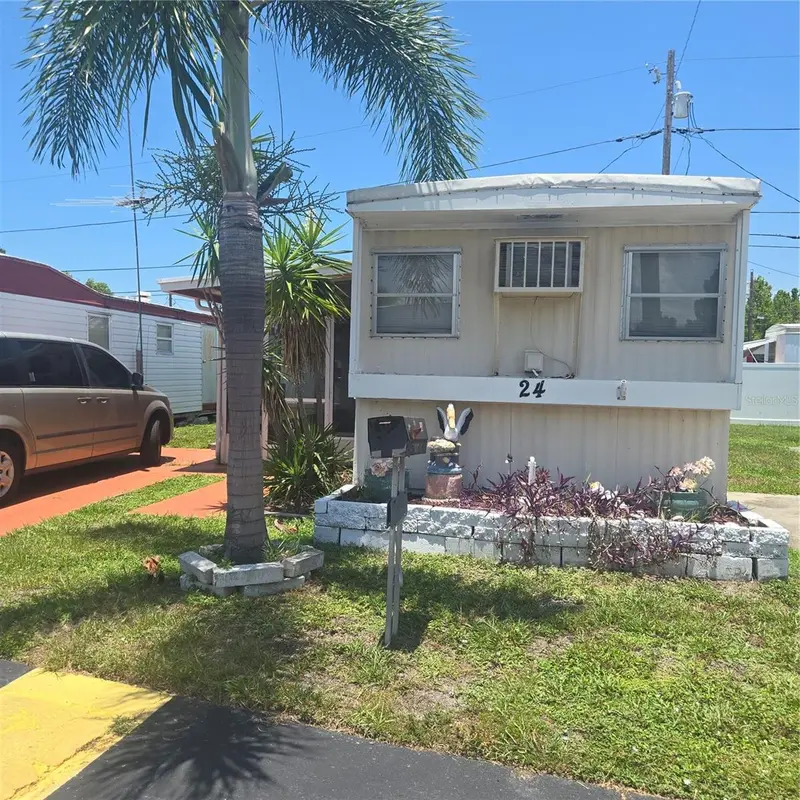27466 Us Highway 19 N #24, FL