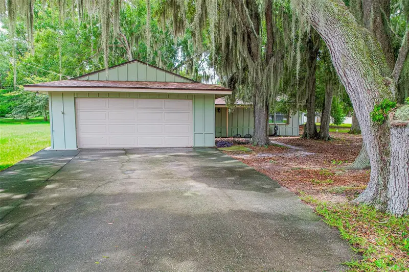 4604 Crystal Beach Rd, FL