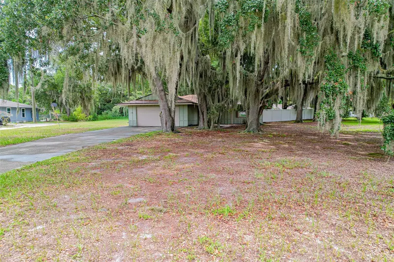 4604 Crystal Beach Rd, FL