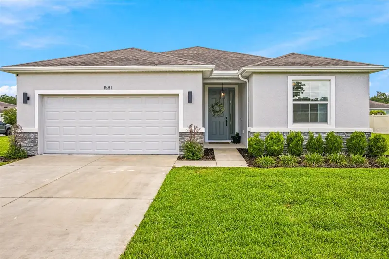 1581 Ne 50th Ter, FL