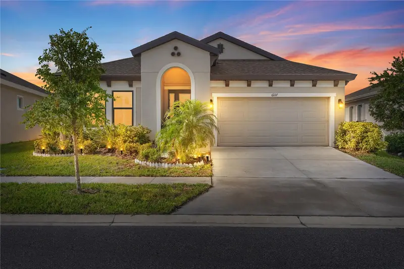 6227 Golden Nettle Dr, FL