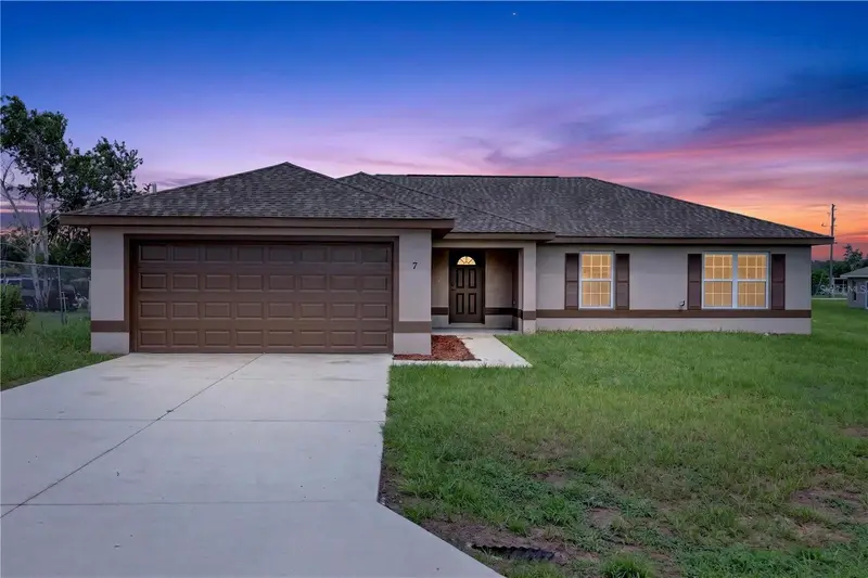 7 Willow Run Dr, FL