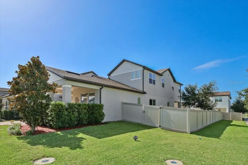 9953 Summerlake Groves St, FL