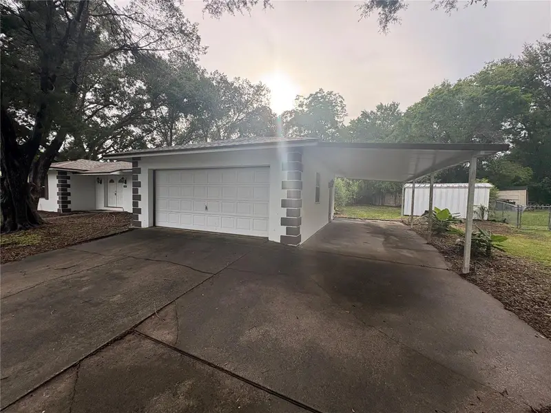 9202 N Abbot Dr, FL