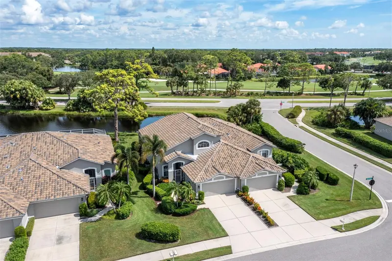 8737 Pebble Creek Ln, FL