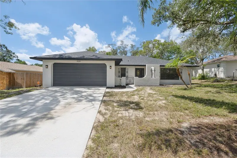 8081 Wooden Dr, FL