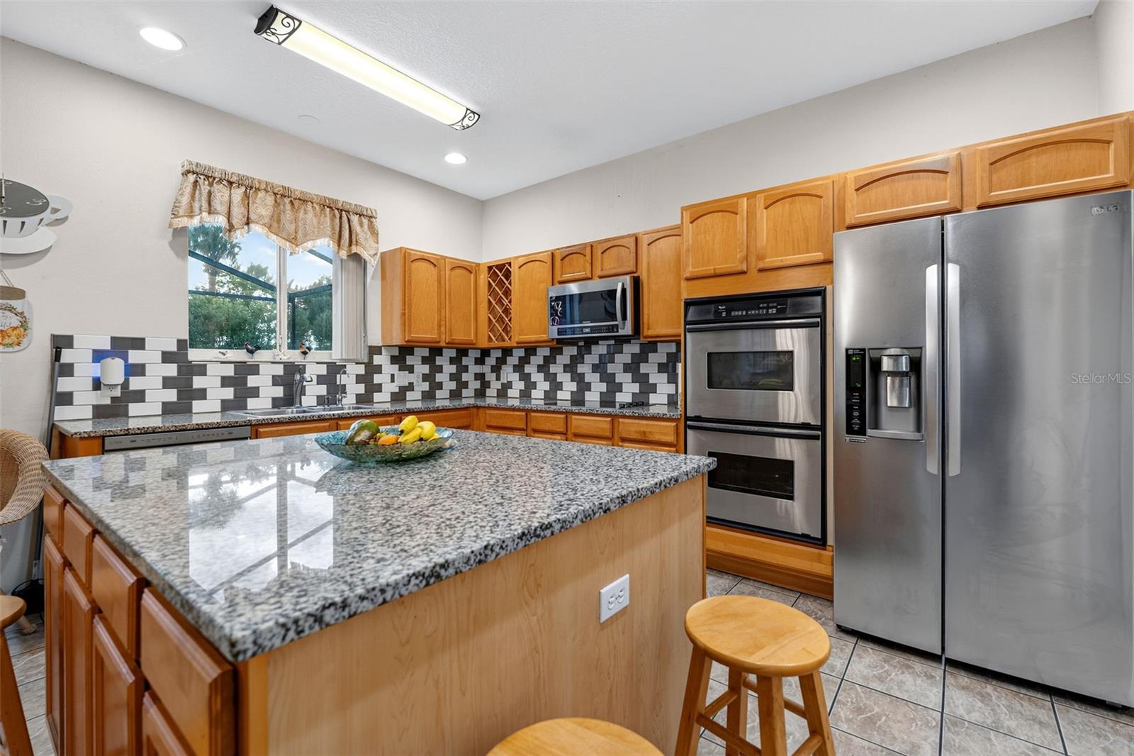 16525 Sunrise Vista Dr, FL