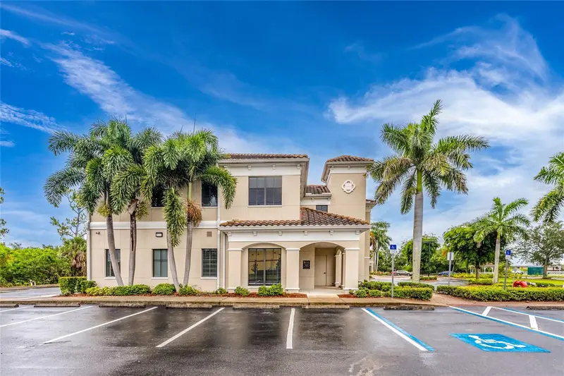 5900 Pan American Blvd, FL