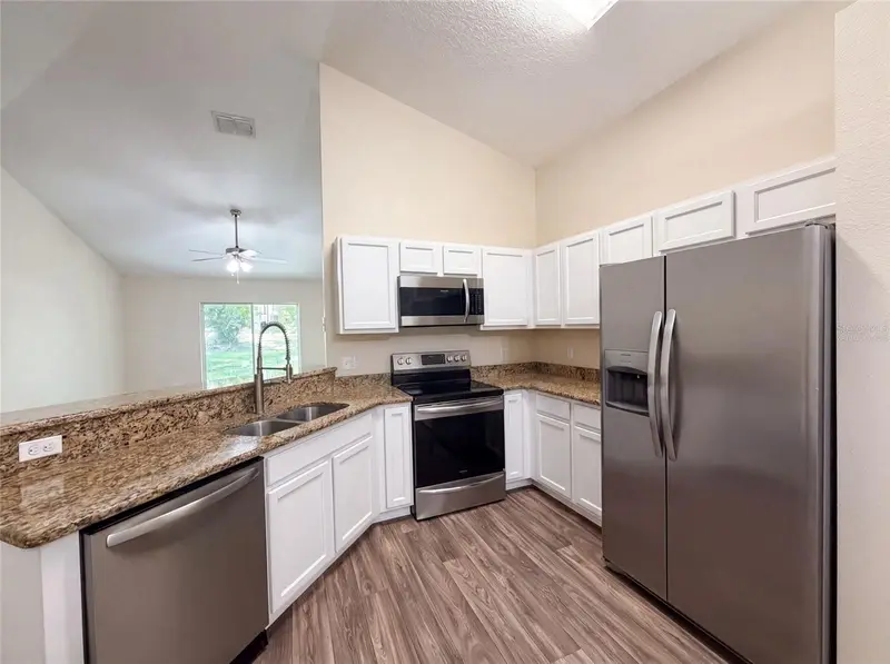 33137 Irongate Dr, FL