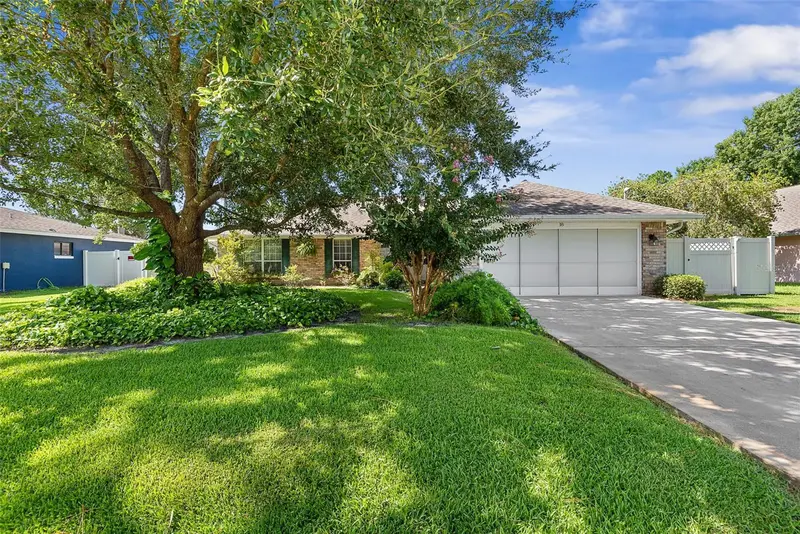 18 Woodston Ln, FL