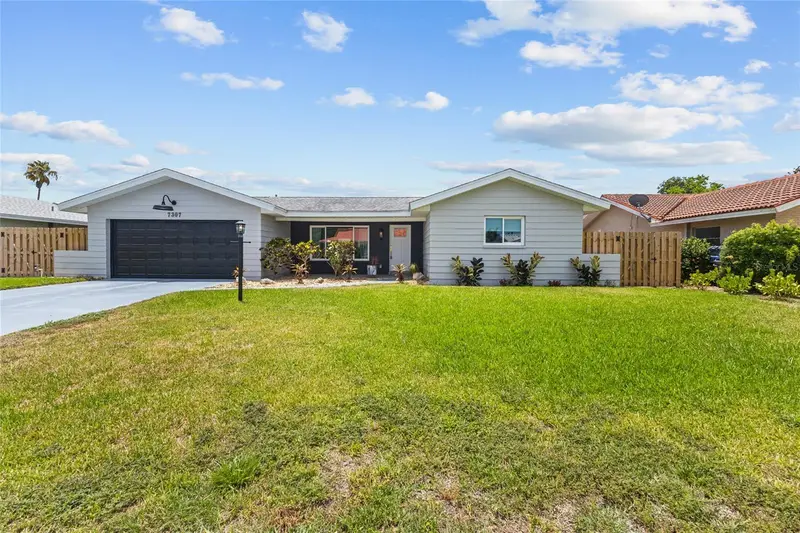 7307 14th Ave W, FL