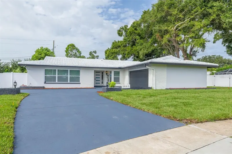 2065 Envoy Ct, FL