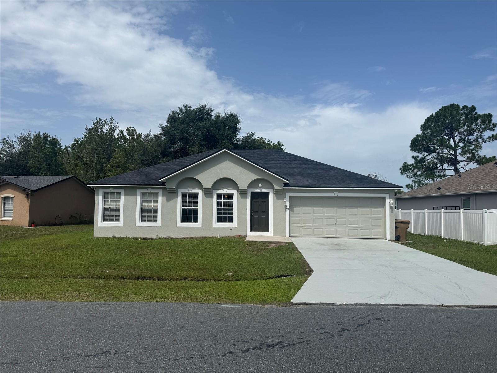 760 Palaiseau Ct, FL