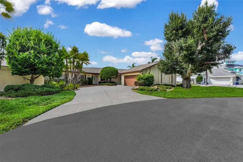 4589 Colleen St, FL