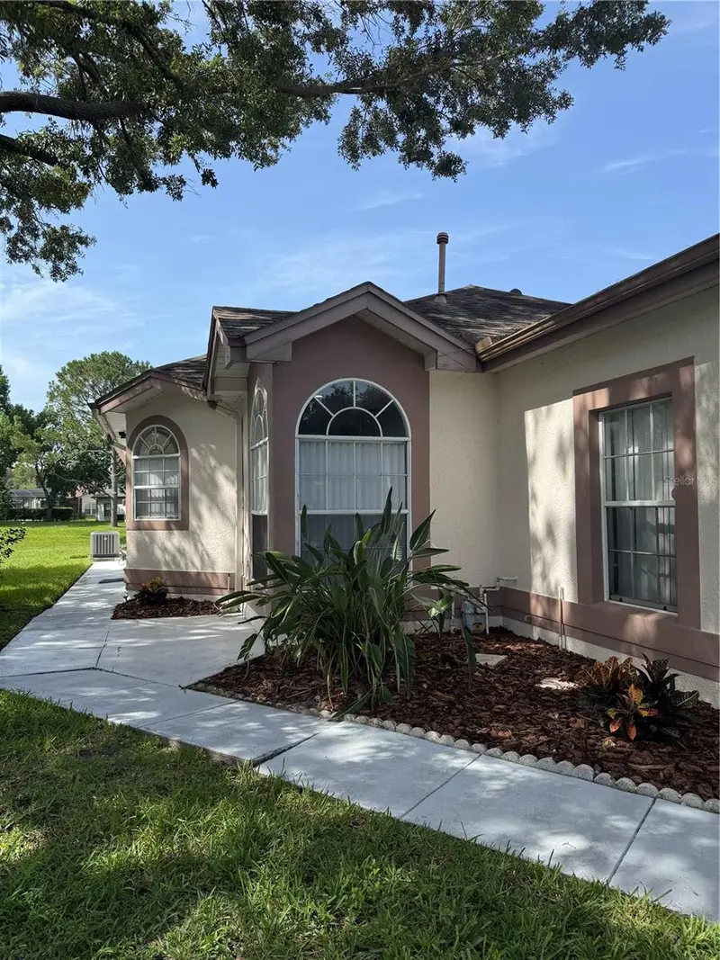 5754 Parkview Lake Dr, FL