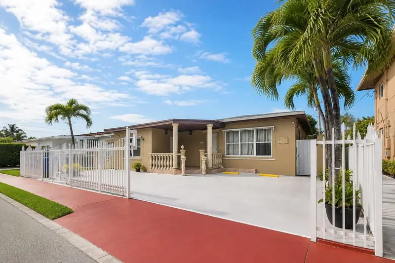 955 79th Ter, FL
