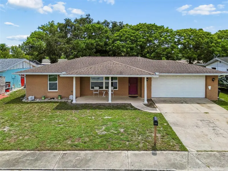 8832 Goshen Ln, FL