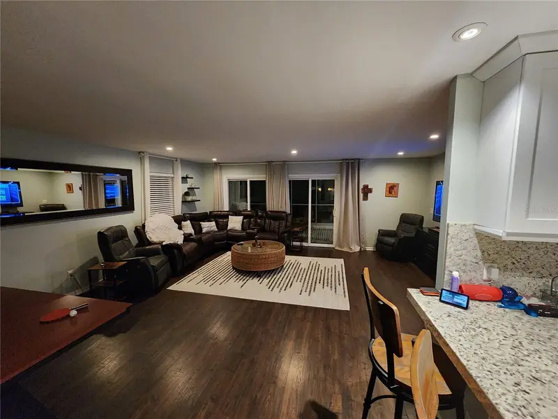 149 Sea Isle Cir, FL