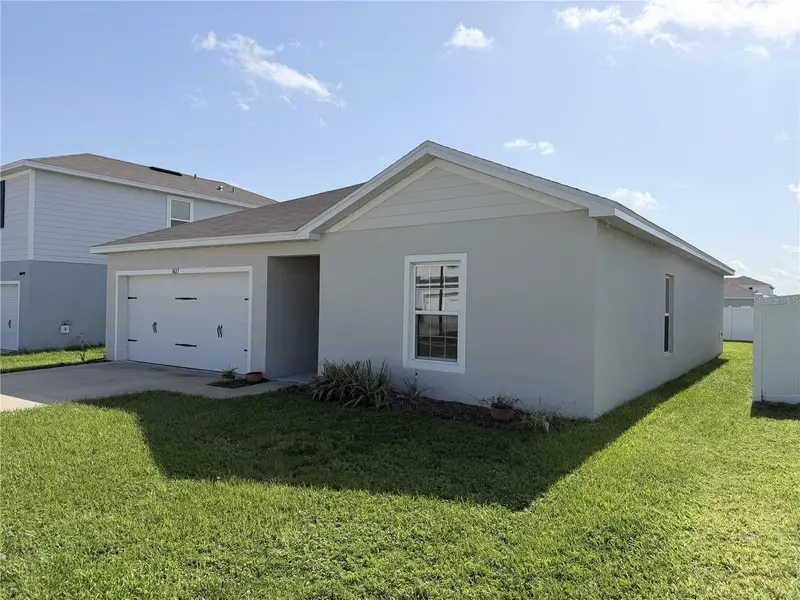 1427 Madison Cir, FL