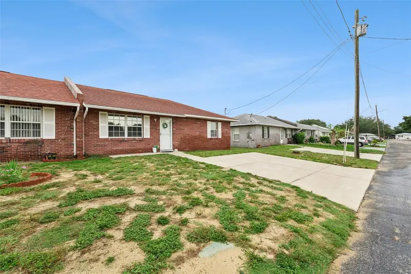 1433 Thousand Roses Ave W, FL