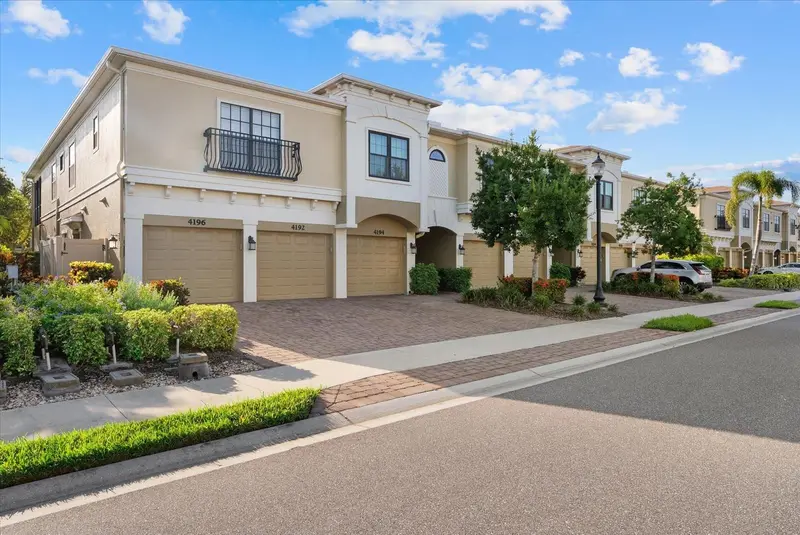 4190 Overture Cir #511, FL