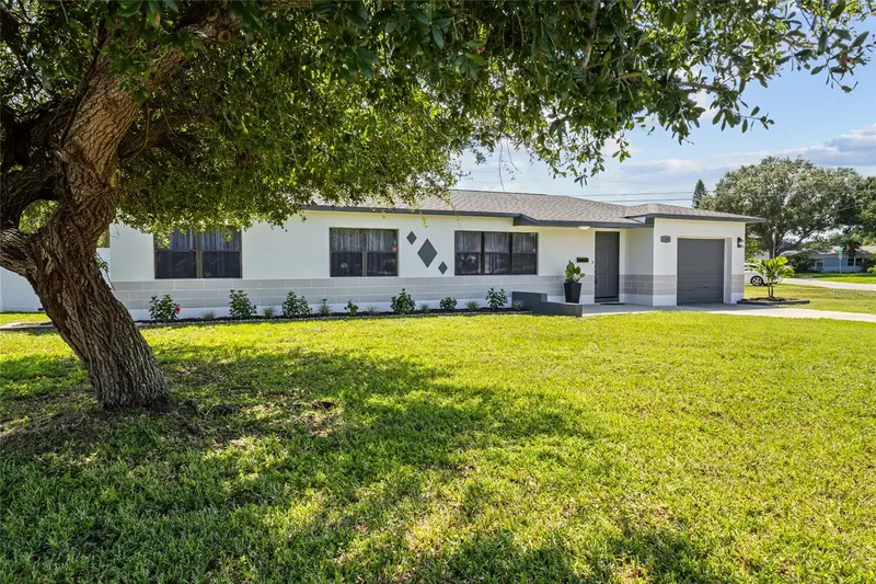 1200 63rd Ave N, FL