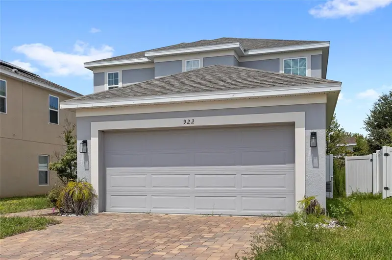 922 Anna Pl, FL