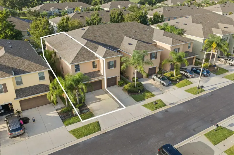 9524 Trumpet Vine Loop, FL