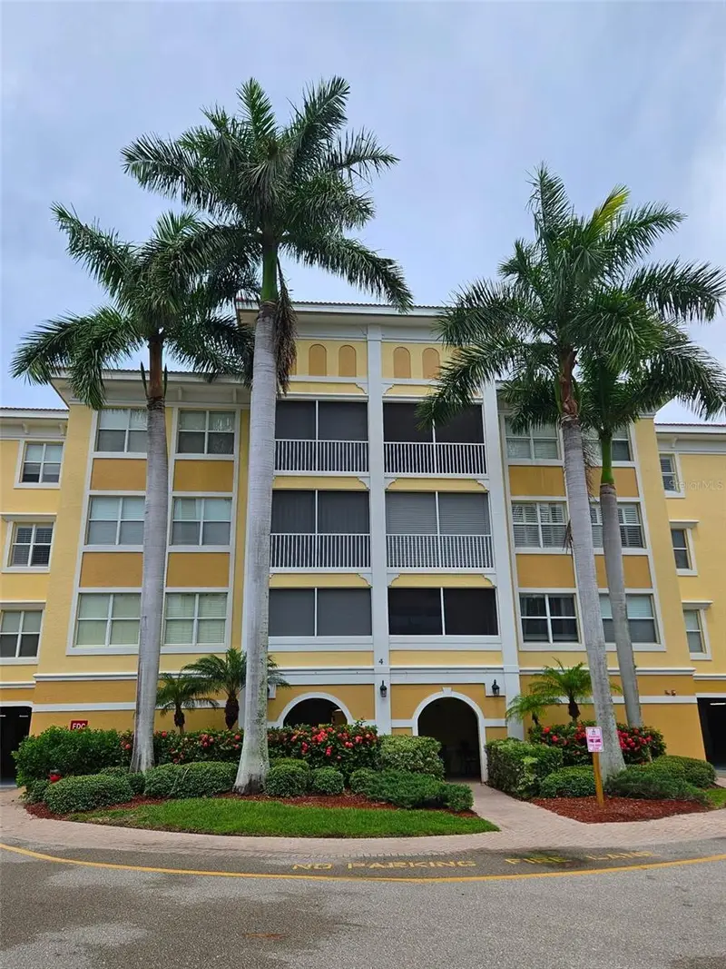 255 W End Dr #4308, FL