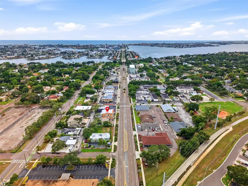 7024 Central Ave, FL