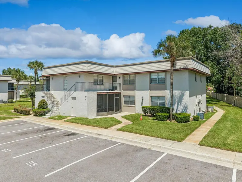 93 Windtree Ln #102, FL