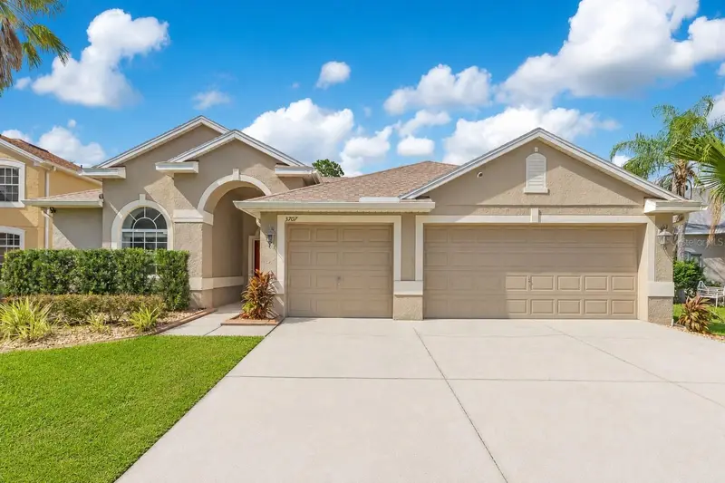 3707 Moon Dancer Pl, FL