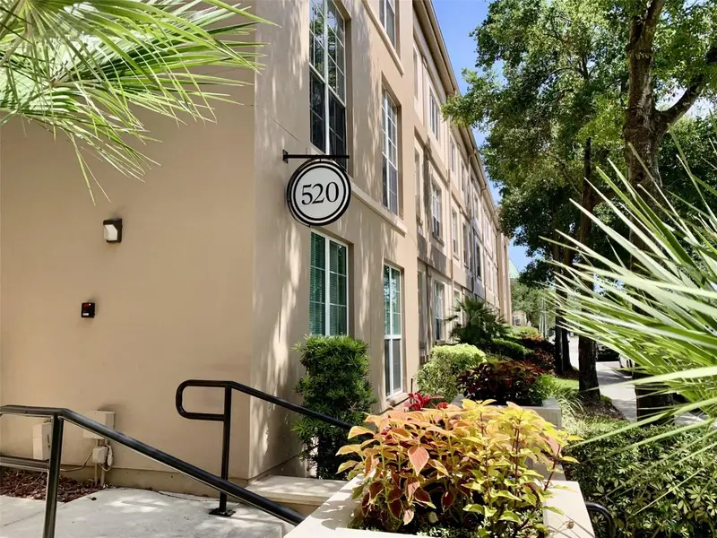 520 S Armenia Ave #1235, FL