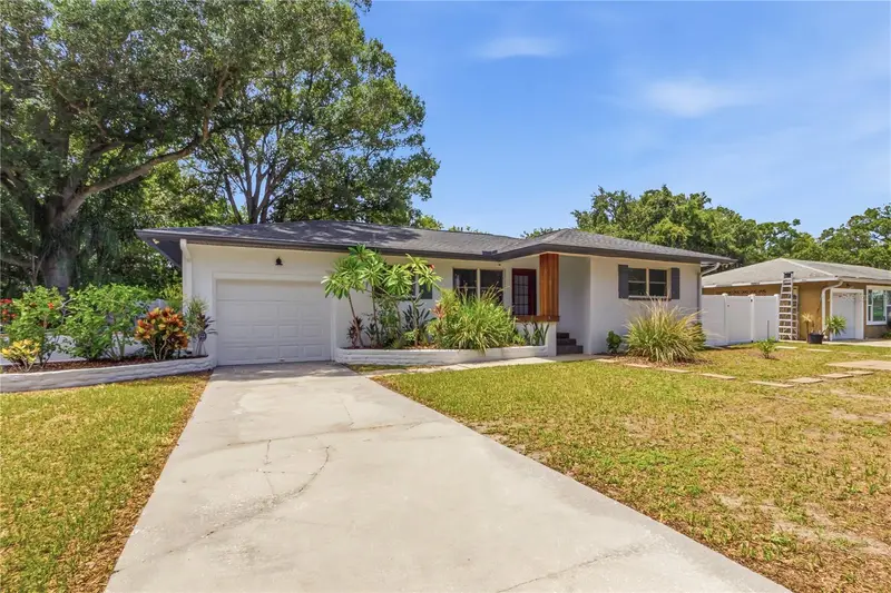 10 S Orion Ave, FL