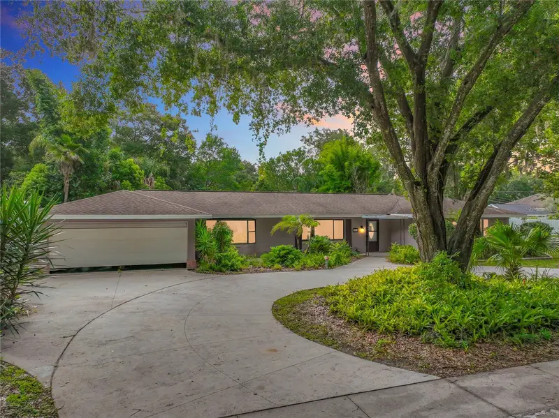 300 Pinecrest Rd, FL