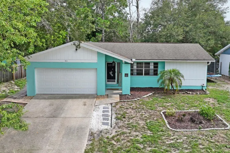 1211 Crossbow Ln, FL