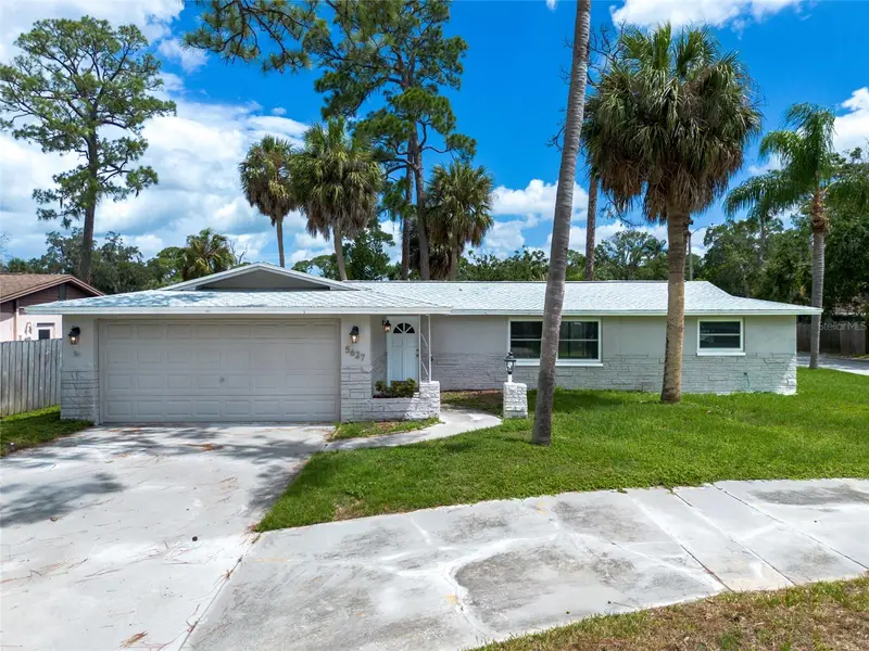5627 Berlin Dr, FL