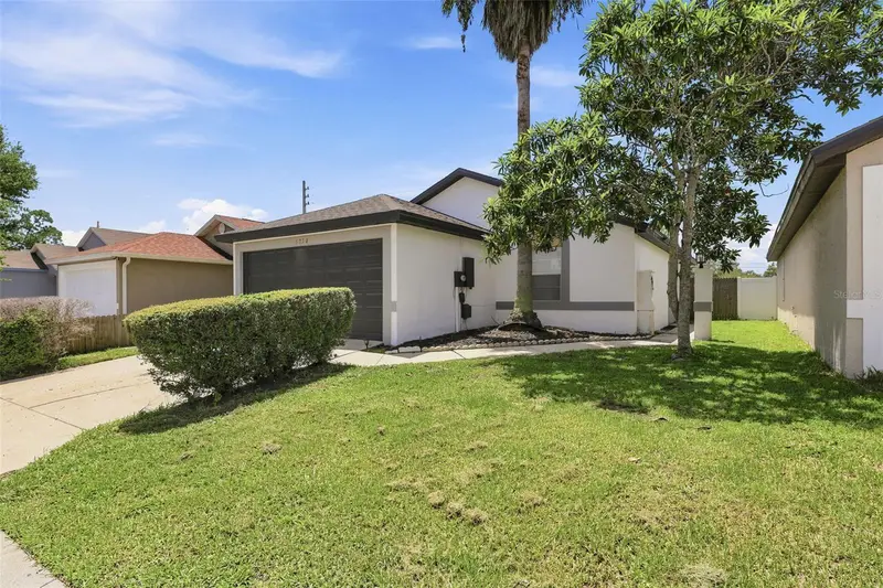 5230 Florida Holly Dr, FL