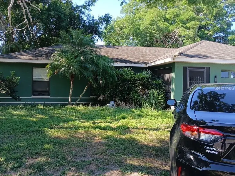 1104 67th Ave W, FL