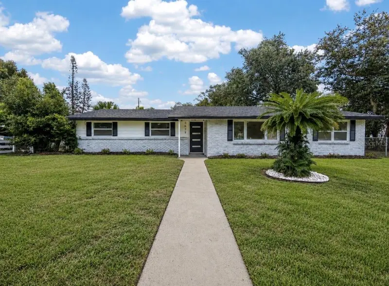 3629 S Crystal Lake Dr, FL