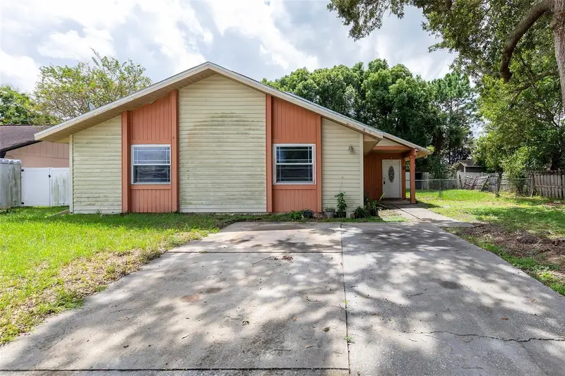 7348 Grand Ave, FL